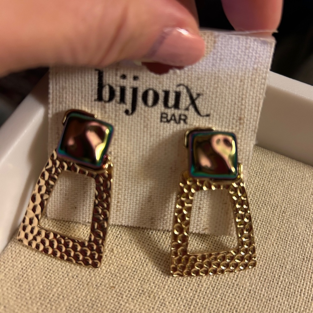 ✂️ Bijoux Bar Gold and Iridescent Earrings